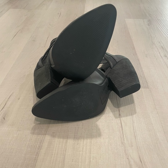 Charles by Charles David Ankle boots - Picture 4 of 5